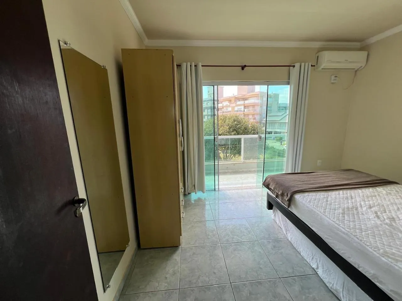 Aprecie Mariscal Nesta Hospedagem A 150 M Do Mar - V4 Bombinhas Lejlighed