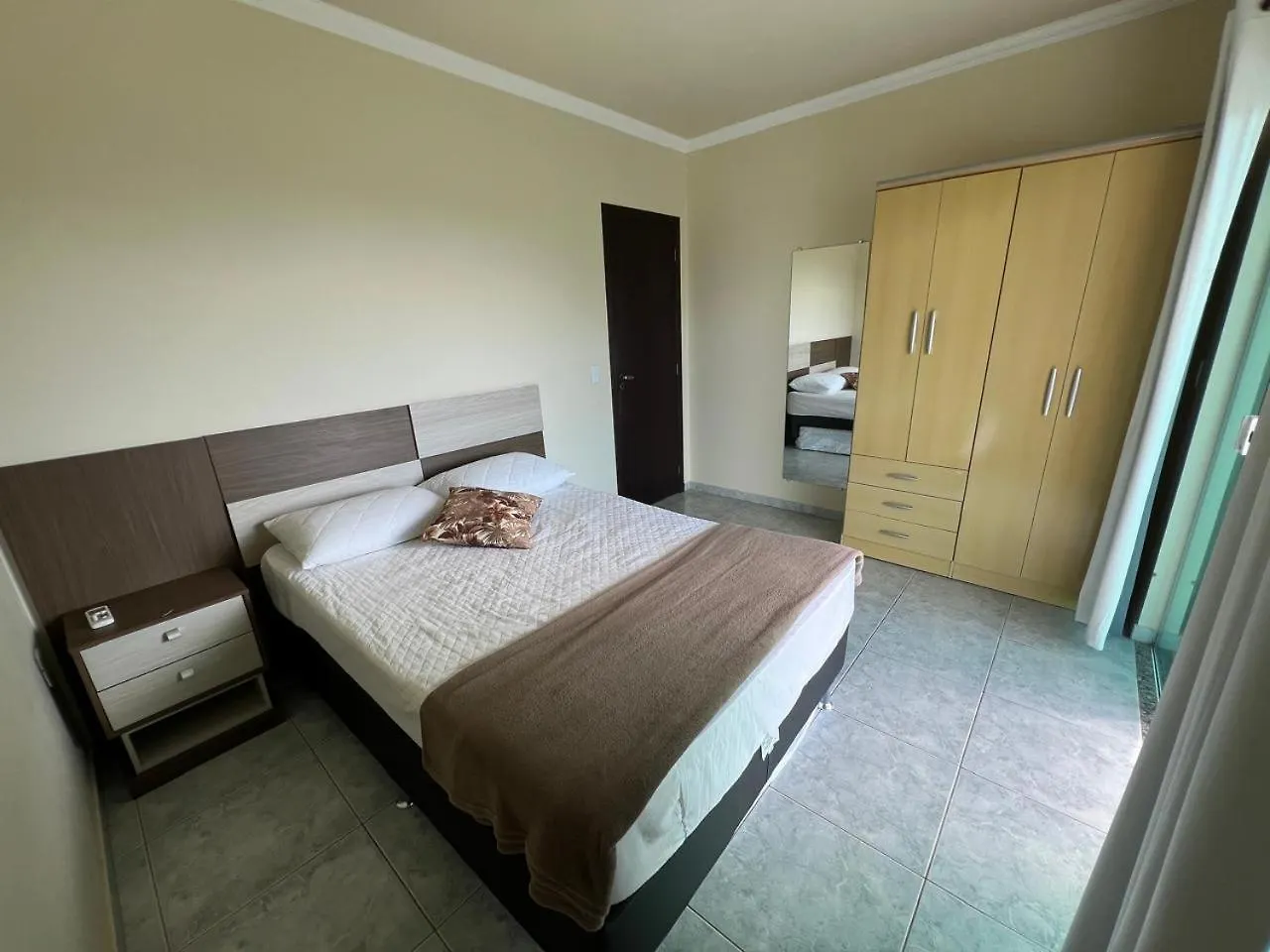 Aprecie Mariscal Nesta Hospedagem A 150 M Do Mar - V4 Bombinhas Lejlighed